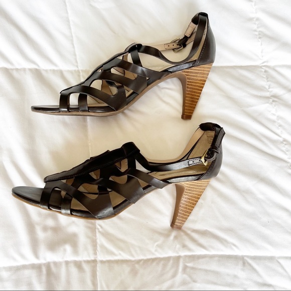 Heeled Sandals - Picture 3 of 5